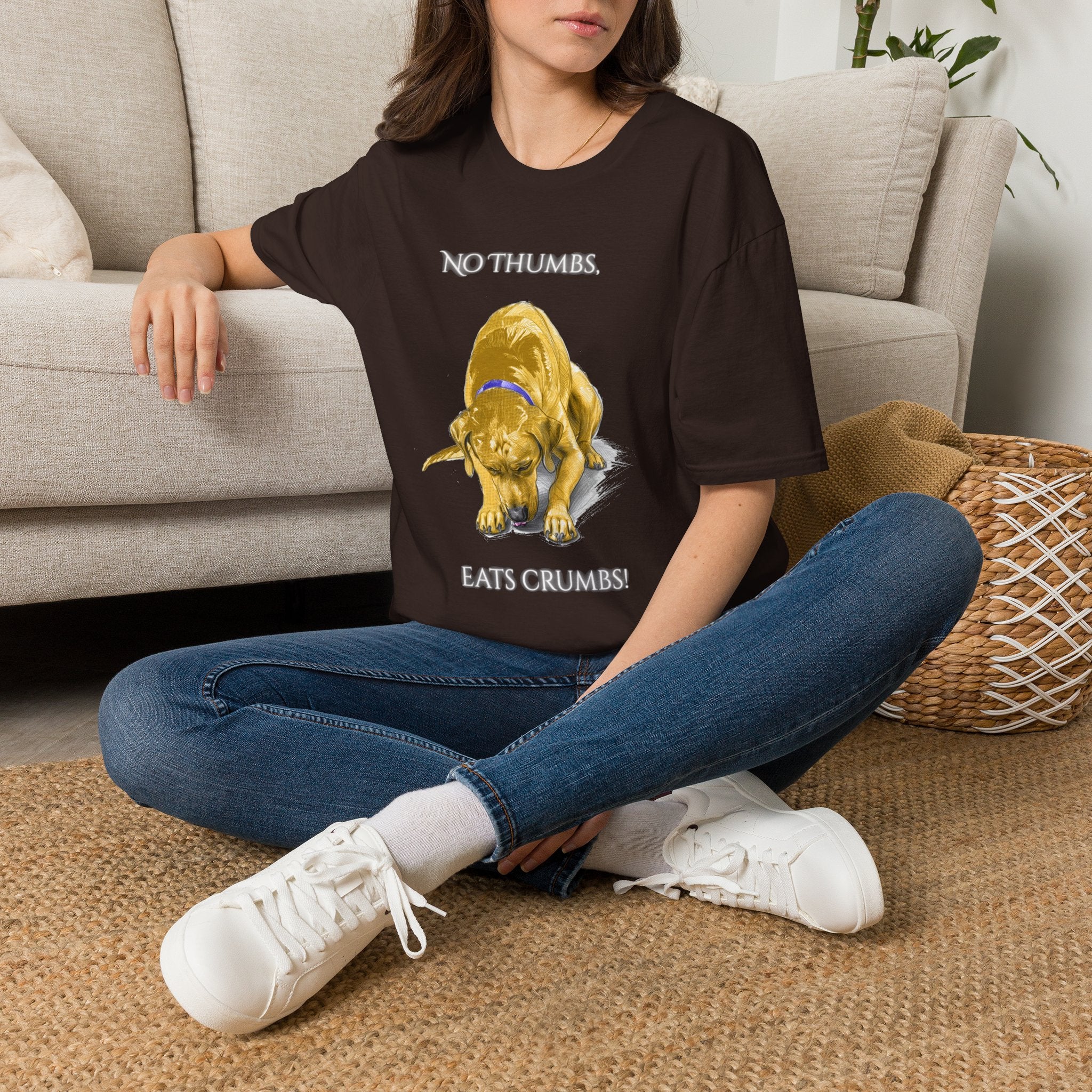 No Thumbs Eats Crumbs dog illustration T-Shirt | funny Labrador design