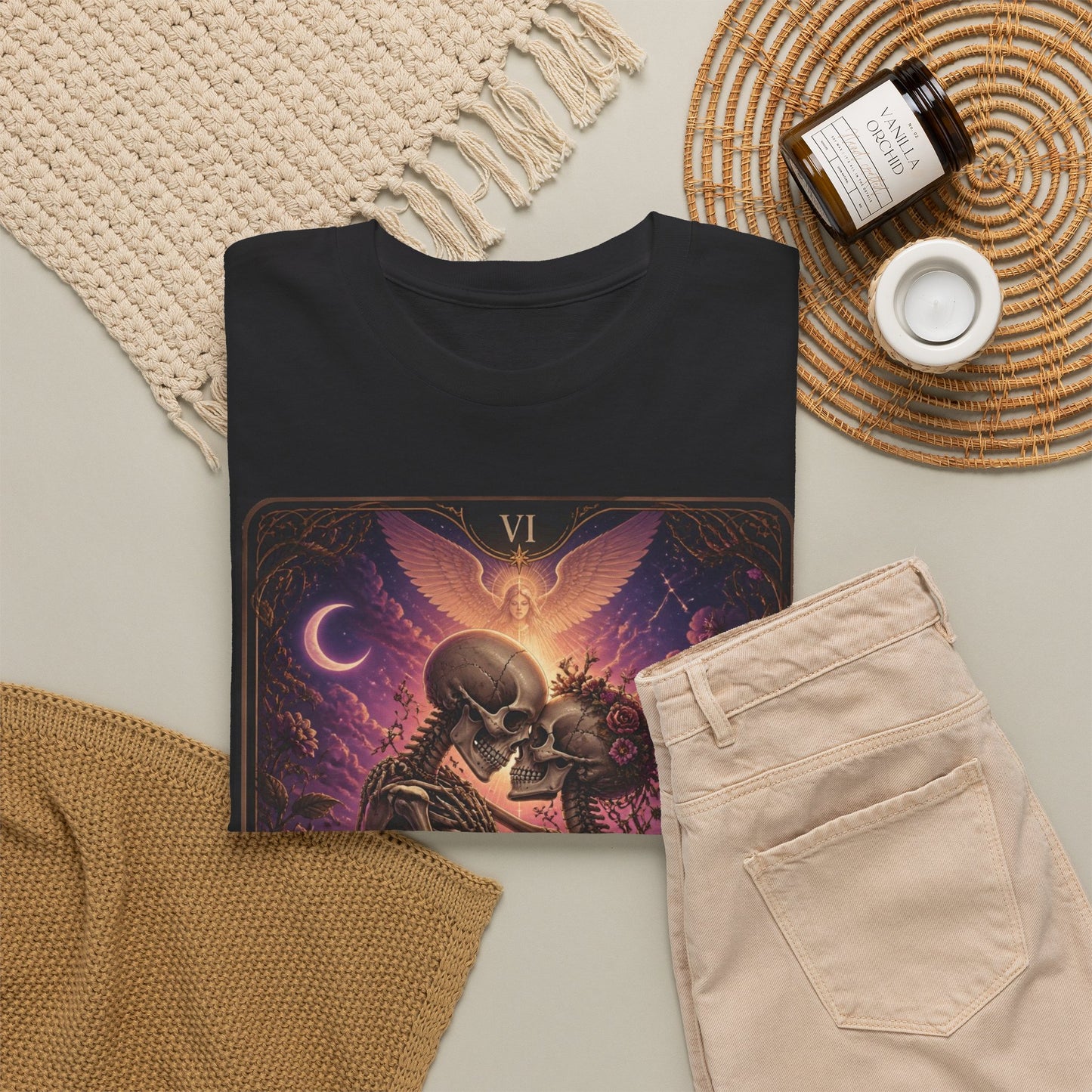 Tarot 'The Lovers' Skeleton Kiss Tee